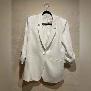 Cinq à Sept Crepe Khloe White Blazer - Ivory